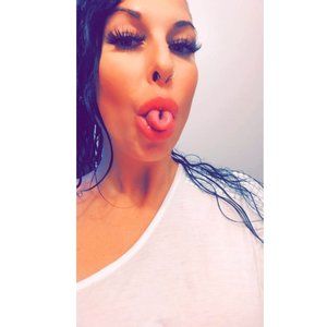 Meet your Posher, Tiffany